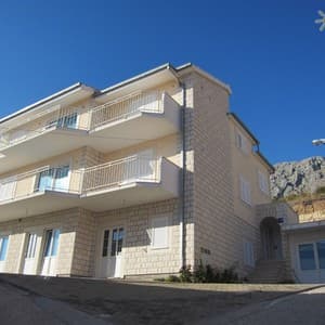 Sadiki Villa Duce