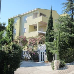 Neda Villa Duce
