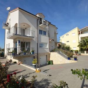 Mara Apartments