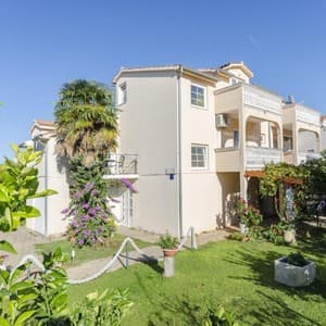 Sweet Garden Apartments