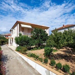 Ivo Apartment & Rooms