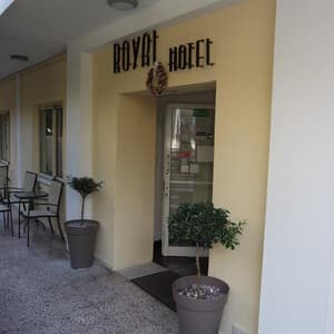 Royal Apart Hotel