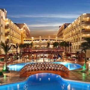 Hawaii Riviera Resort & Aqua Park