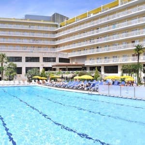 Oasis Park & Spa Hotel