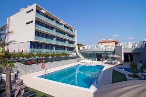 Готель Apolo Suites Rentalmar Salou — Коста Дорада, Іспанія