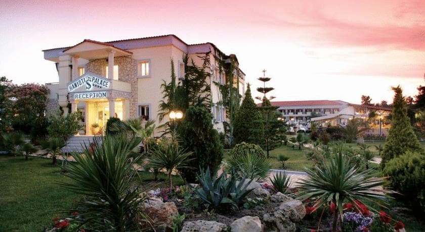 Hanioti Grandotel
